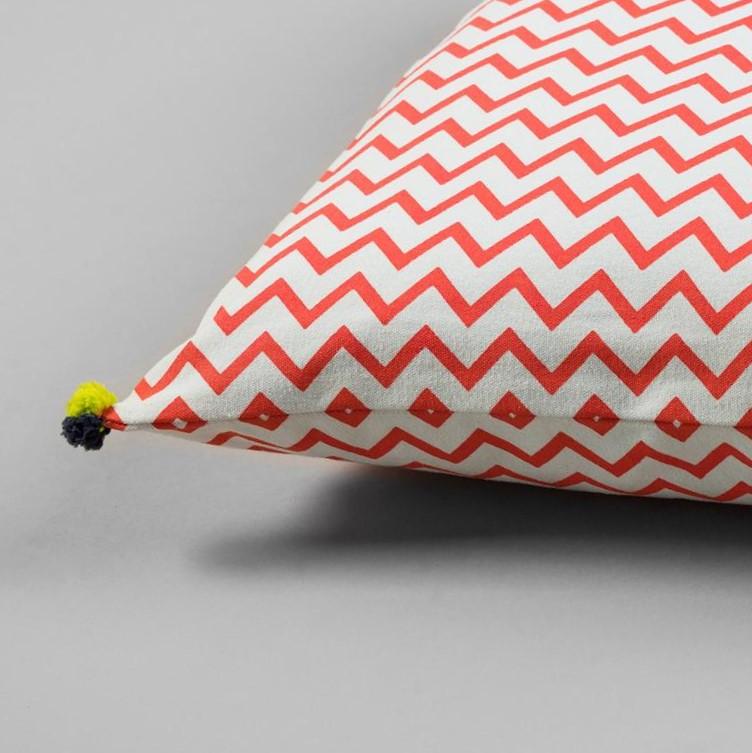 ZIG ZAG CUSHION COVER