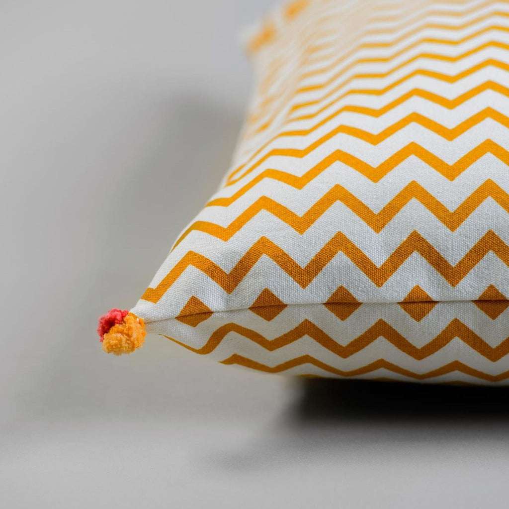ZIG ZAG CUSHION COVER