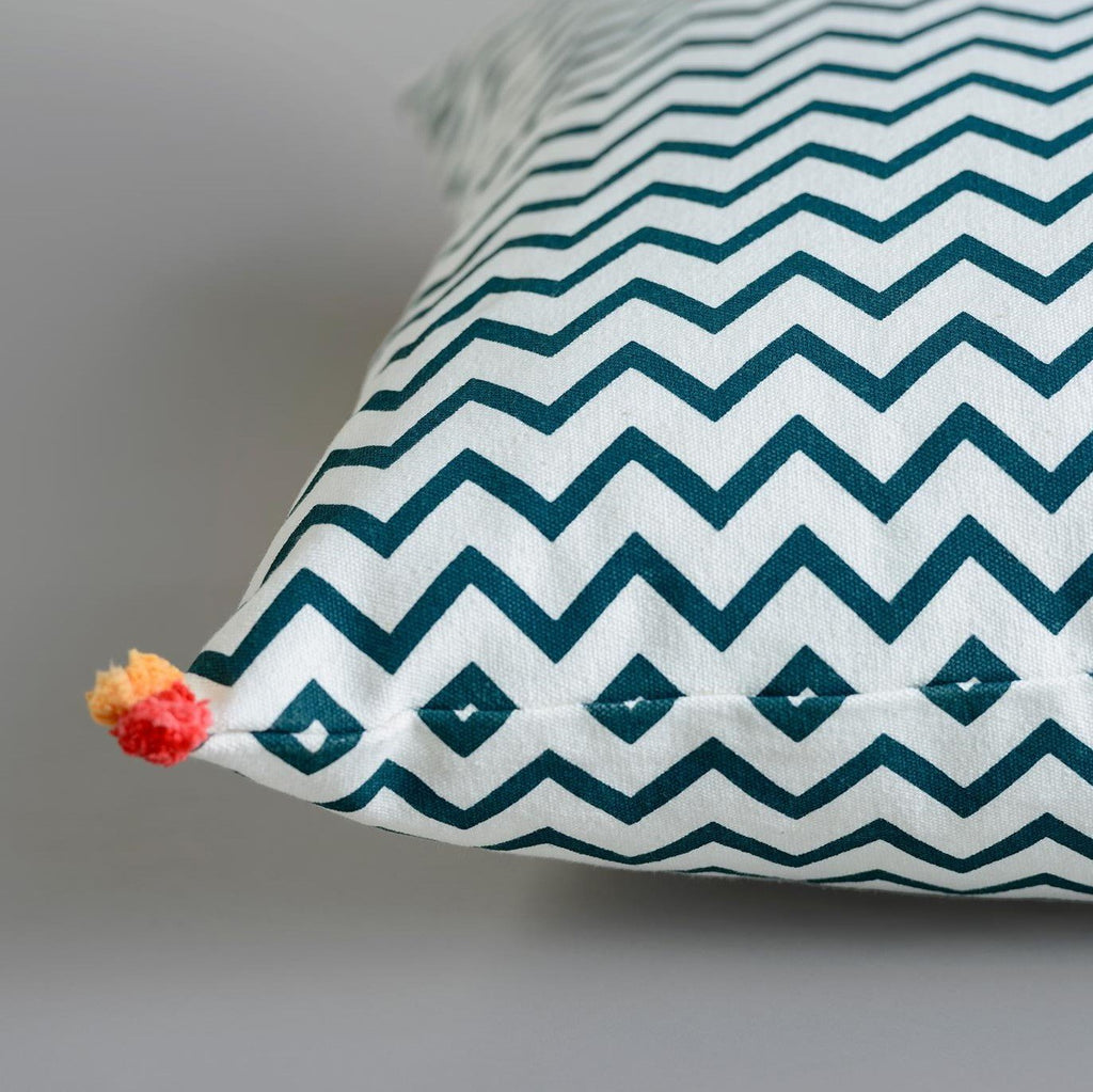 ZIG ZAG CUSHION COVER