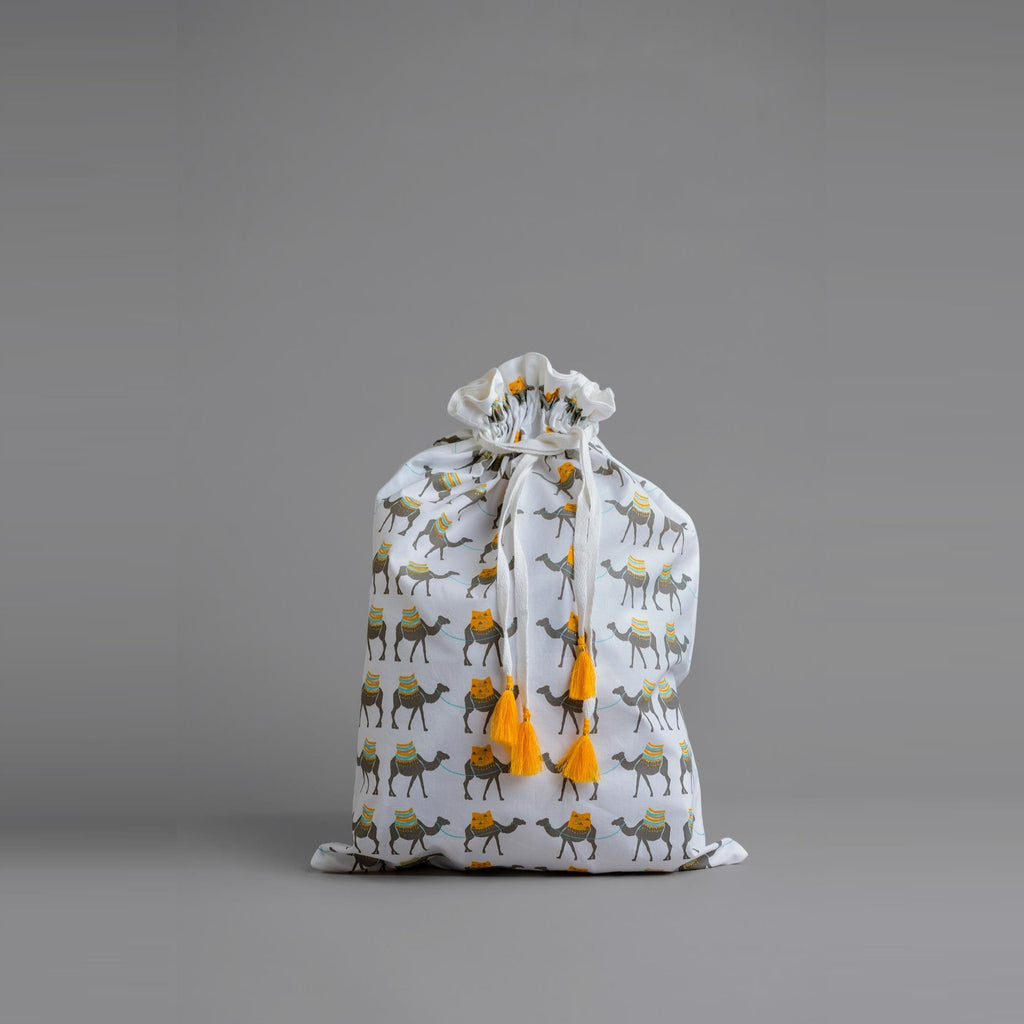 TRAVEL BAG
