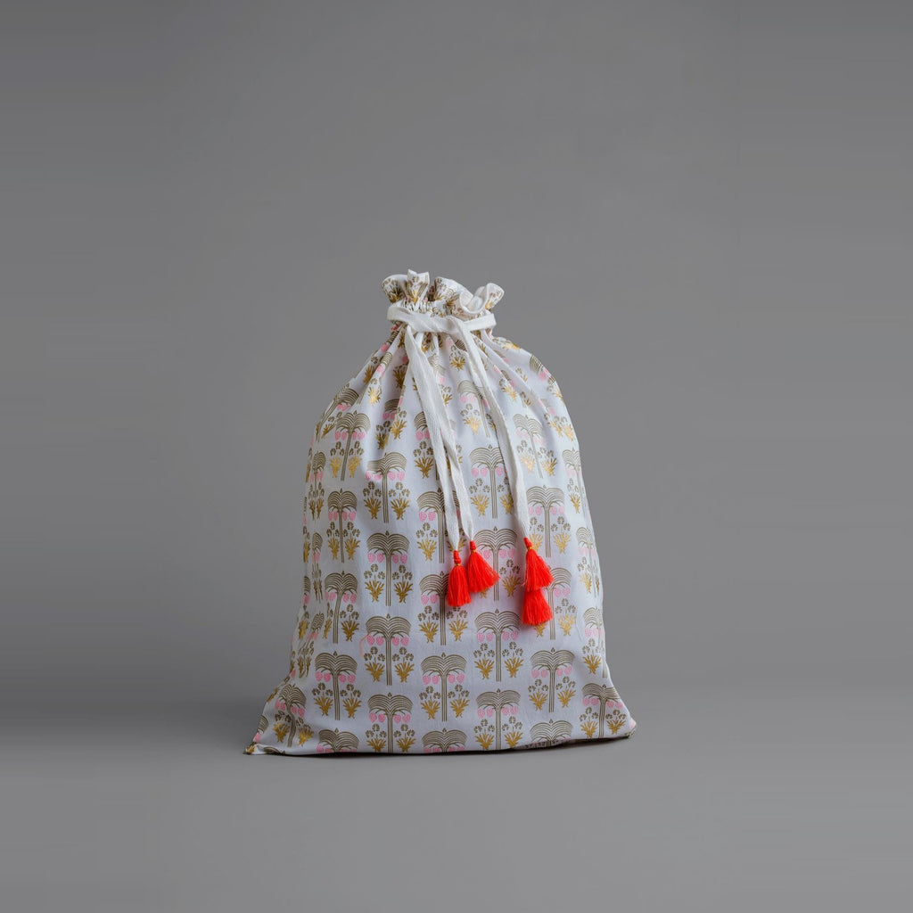 TRAVEL BAG