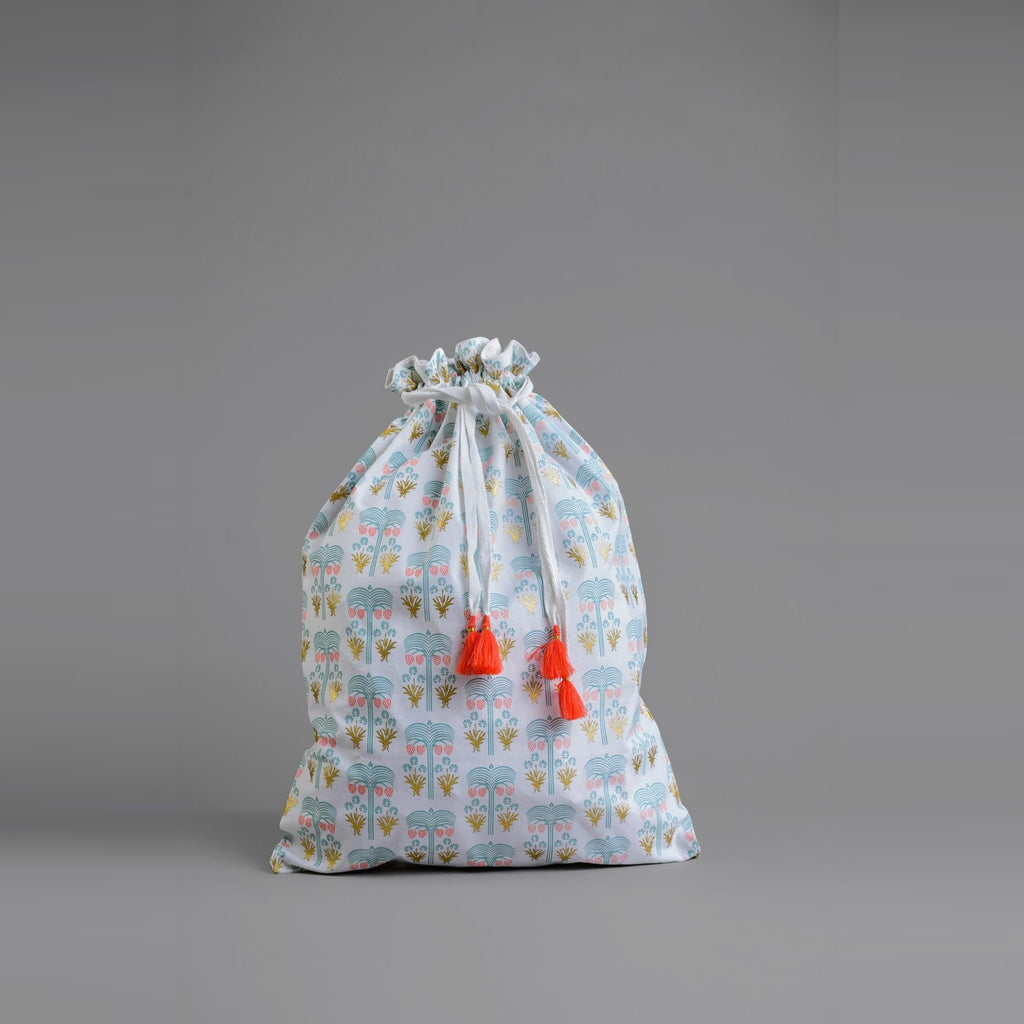 TRAVEL BAG