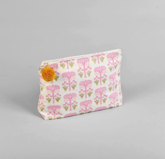 OASIS TOILETRY BAG