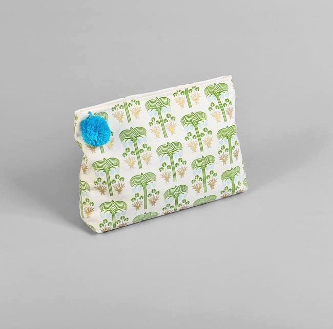 OASIS TOILETRY BAG