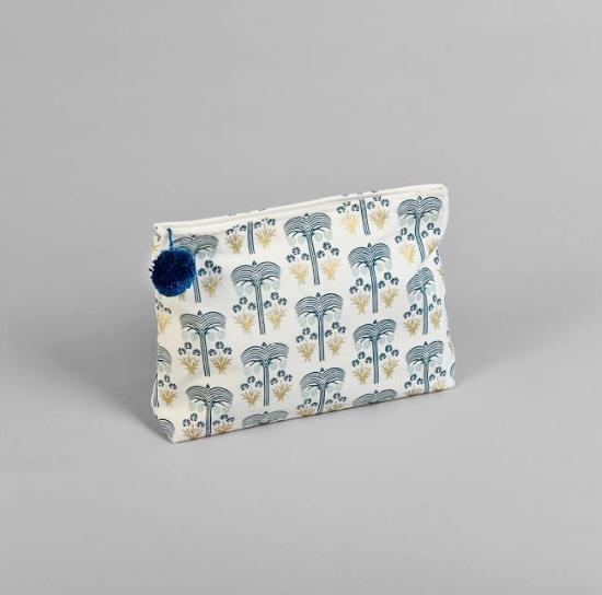 OASIS TOILETRY BAG