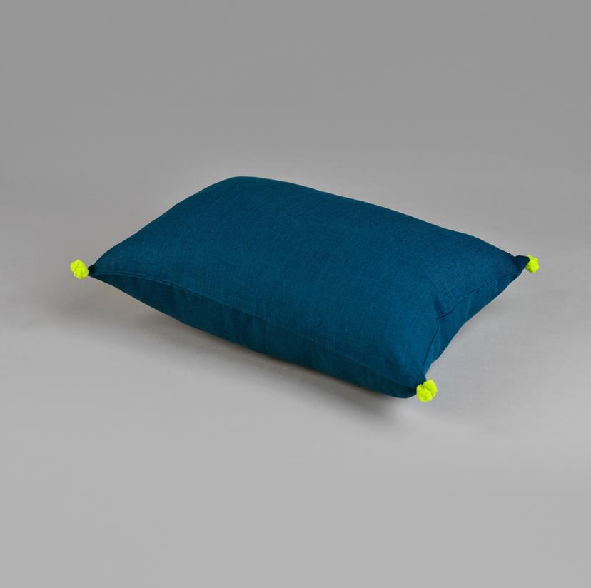 LINEN POMPOM CUSHION COVER