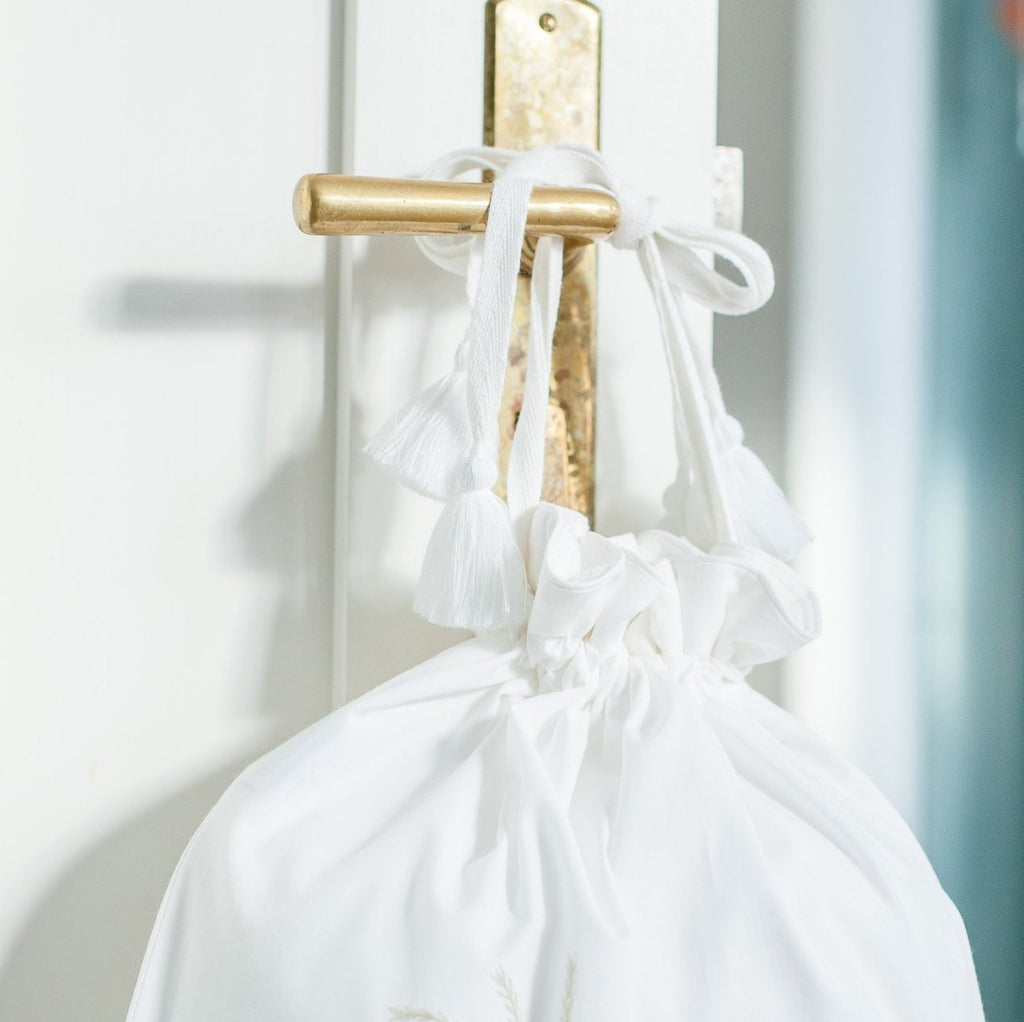EMBROIDERED LAUNDRY BAG
